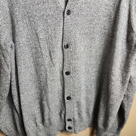 Wilken Bros. Mens Heathered Black Buttonfront V-Neck Sweater Cardigan |XL| - Picture 2 of 5